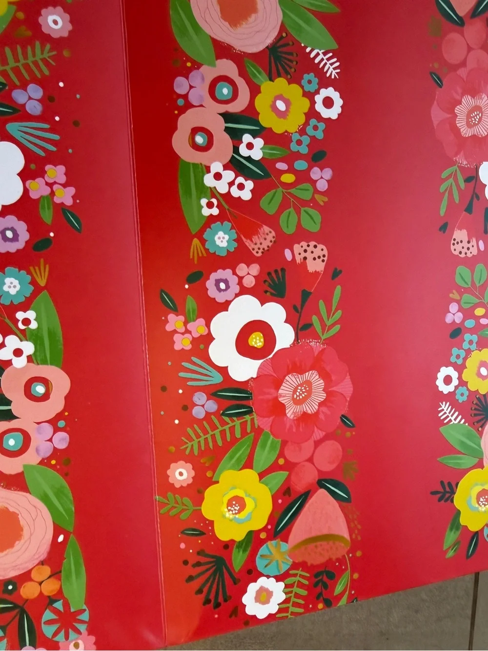 NWT Floral Striped Red Gift Bags w Ribbon Handles (Set of 5 by Hallmark) 🎁
